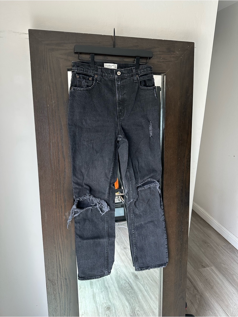 Abercrombie & Fitch The 90’s Straight Ultra High Rise Jeans 27/4R